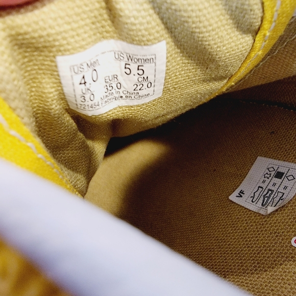 Vans x Haribo x Old Skool V 'Goldbears Sneaker Women's 5.5 - Picture 9 of 15